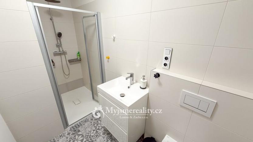 Prodej bytu 4+kk, Hluboké Mašůvky, 89 m2