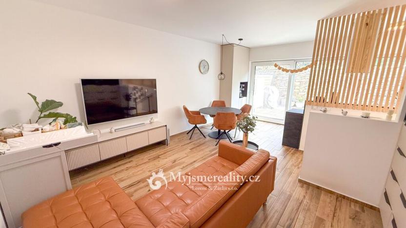 Prodej bytu 4+kk, Hluboké Mašůvky, 89 m2