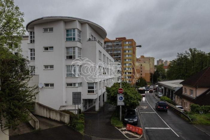 Pronájem bytu 1+1, Praha, U Zahradního města, 48 m2