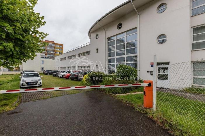 Pronájem bytu 1+1, Praha, U Zahradního města, 48 m2