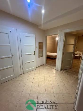 Pronájem bytu 2+kk, Praha - Vinohrady, Polská, 45 m2