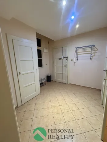 Pronájem bytu 2+kk, Praha - Vinohrady, Polská, 45 m2