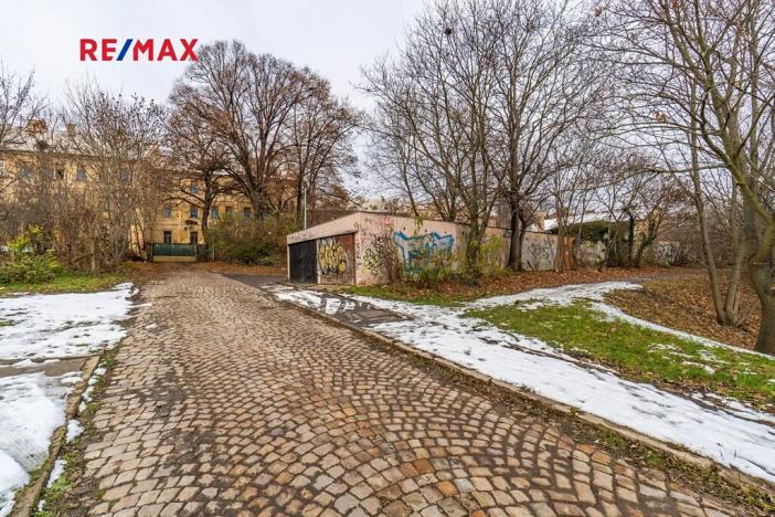 Prodej garáže, Praha - Břevnov, 18 m2