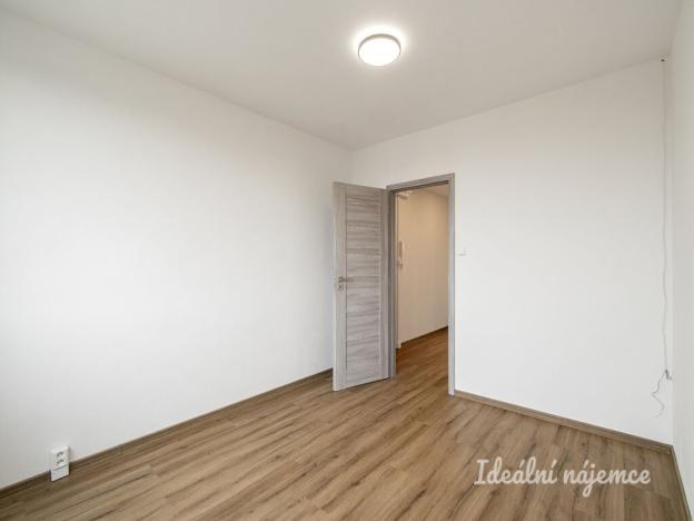 Pronájem bytu 3+kk, Praha - Prosek, Zárybská, 74 m2