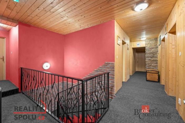 Prodej ubytování, Strážné, 650 m2