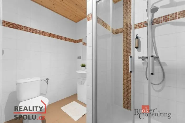 Prodej ubytování, Strážné, 650 m2