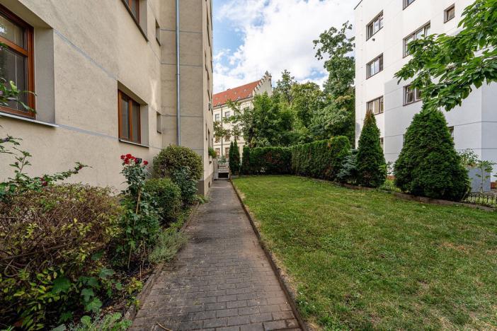 Pronájem bytu 2+1, Praha - Karlín, Pernerova, 43 m2