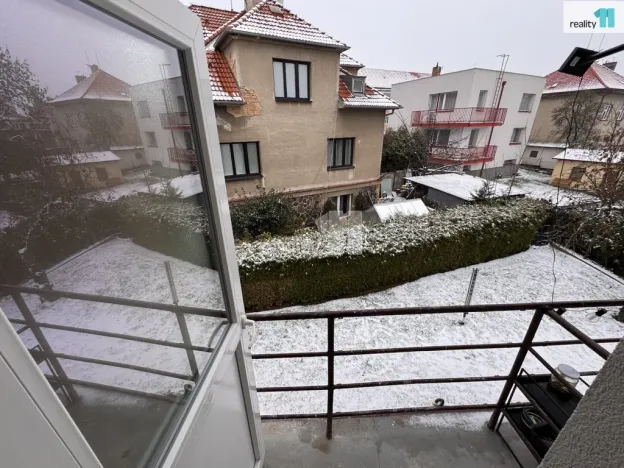 Pronájem bytu 1+1, Praha - Kobylisy, Zlonínská, 49 m2