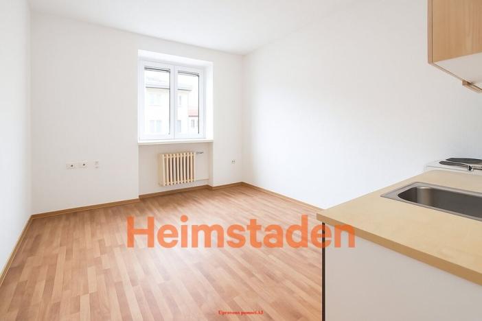Pronájem bytu 1+kk, Havířov - Město, Marxova, 26 m2