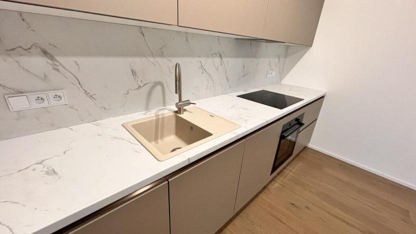 Pronájem bytu 2+1, Praha - Modřany, Československého exilu, 60 m2