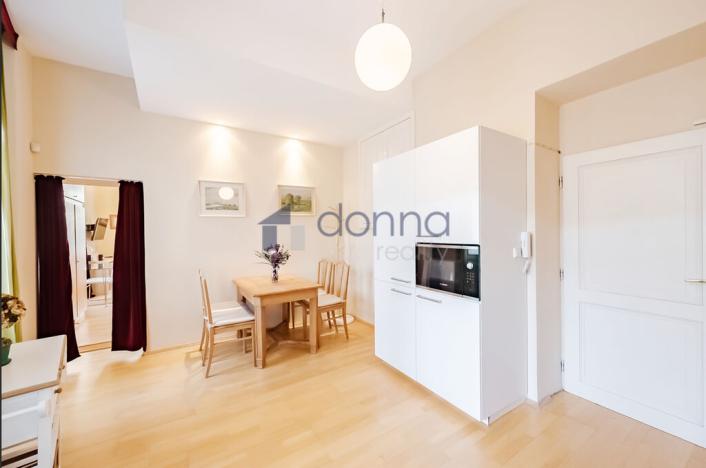 Pronájem bytu 1+1, Praha, Štěpánská, 46 m2