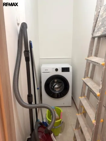 Pronájem bytu 2+1, Karlovy Vary, K. Čapka, 57 m2