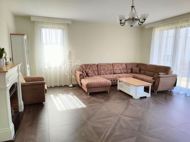 Pronájem rodinného domu, Vysoký Újezd, Pod Ovčínem, 354 m2