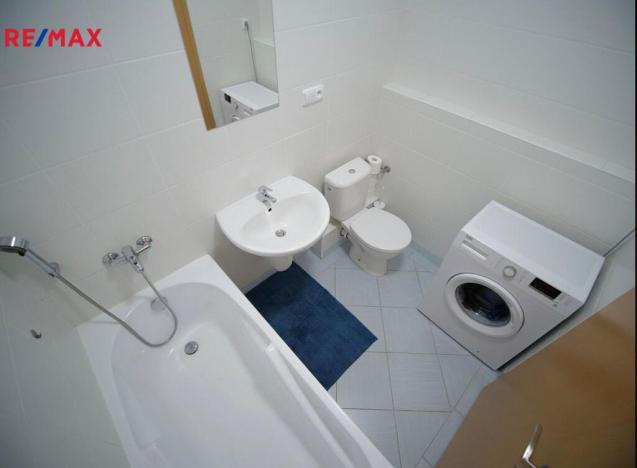 Pronájem bytu 1+kk, Praha - Hostivař, Vladycká, 30 m2