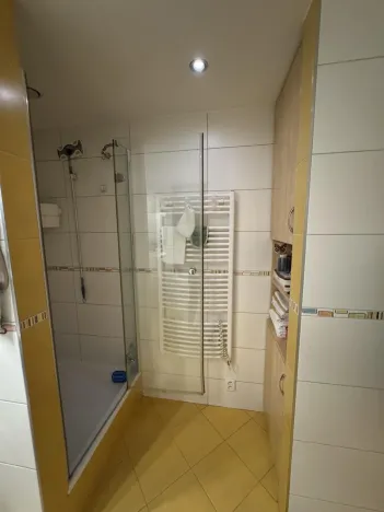 Prodej bytu 3+1, Pardubice - Zelené Předměstí, Karla IV., 76 m2