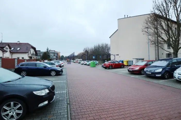 Pronájem bytu 1+kk, Hostivice, Za Mlýnem, 30 m2