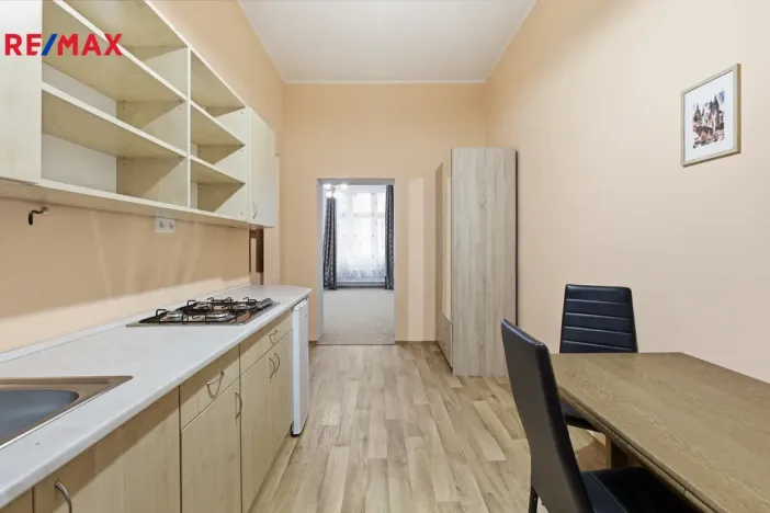 Prodej bytu 1+1, Karlovy Vary - Rybáře, Lad. Koubka, 34 m2