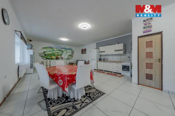 Prodej rodinného domu, Branky, 470 m2