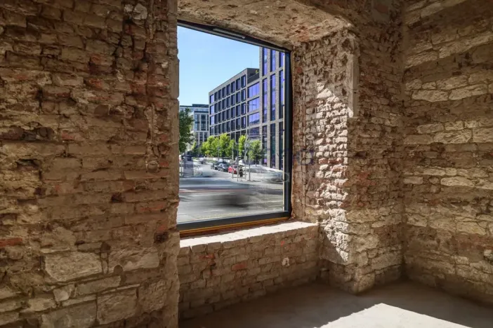 Pronájem restaurace, Praha, Seifertova, 77 m2