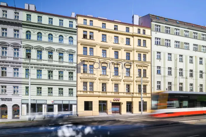 Pronájem restaurace, Praha, Seifertova, 77 m2