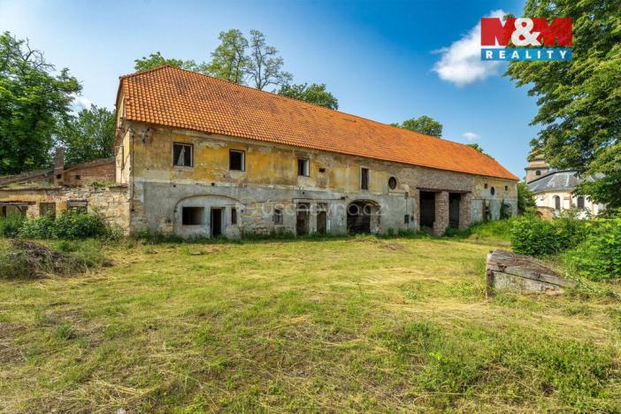 Prodej historického objektu, Zvoleněves, 5000 m2