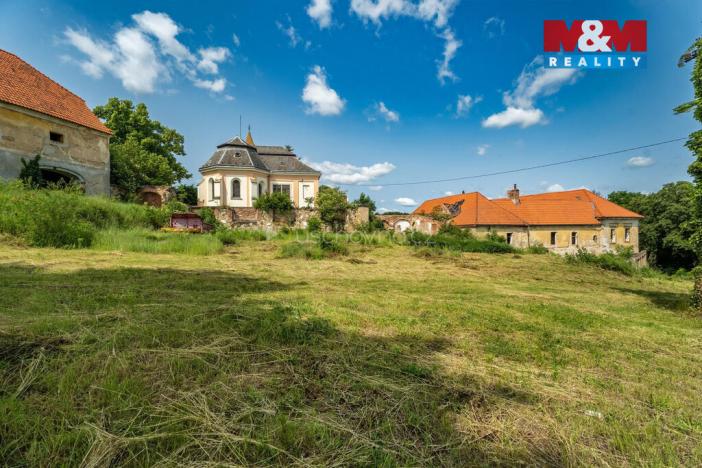 Prodej historického objektu, Zvoleněves, 5000 m2