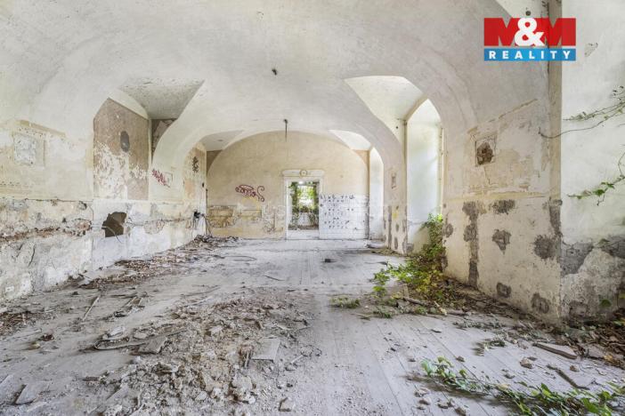 Prodej komerčního pozemku, Zvoleněves, 18484 m2