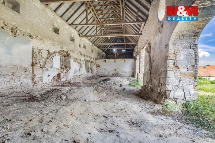 Prodej komerčního pozemku, Zvoleněves, 18484 m2