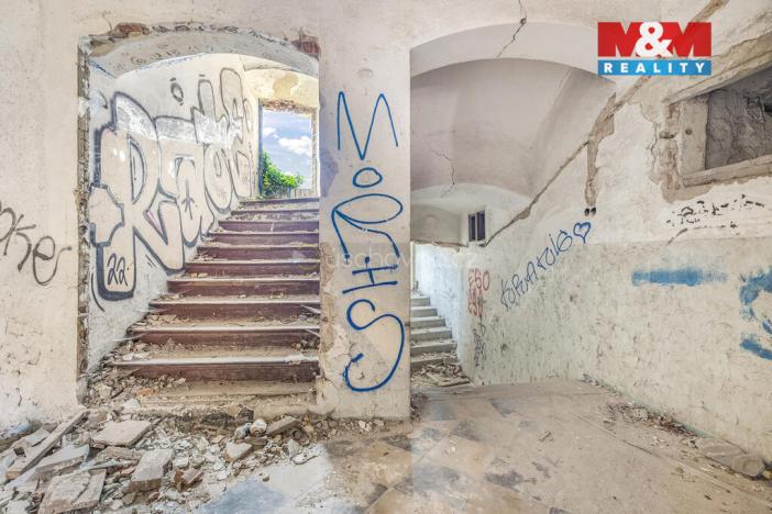 Prodej komerčního pozemku, Zvoleněves, 18484 m2