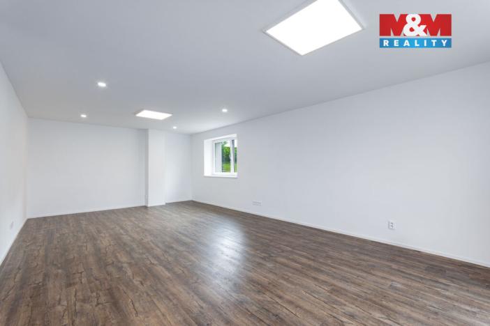 Prodej rodinného domu, Hrabyně, 188 m2