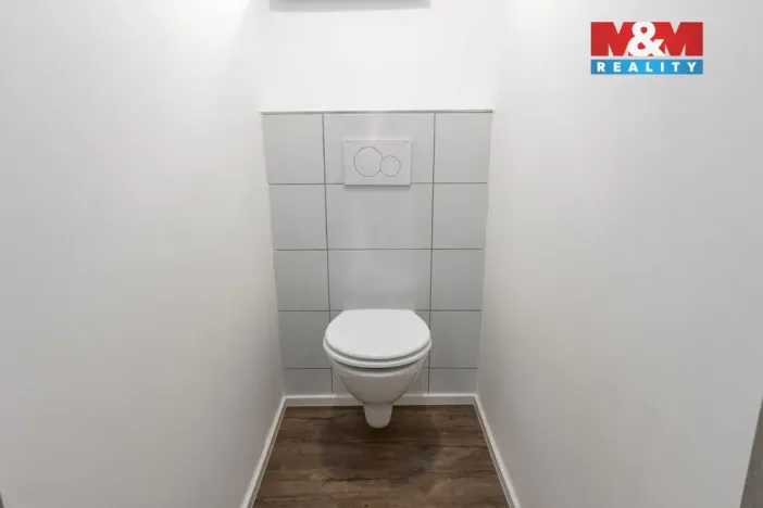 Prodej rodinného domu, Hrabyně, 188 m2