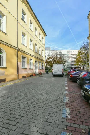 Pronájem bytu 2+kk, Praha - Vysočany, Zbuzkova, 44 m2