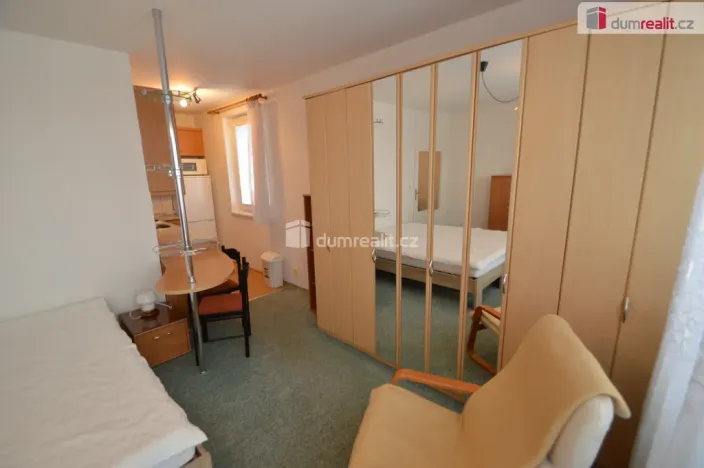 Pronájem bytu 1+kk, Praha - Stodůlky, Kodymova, 32 m2