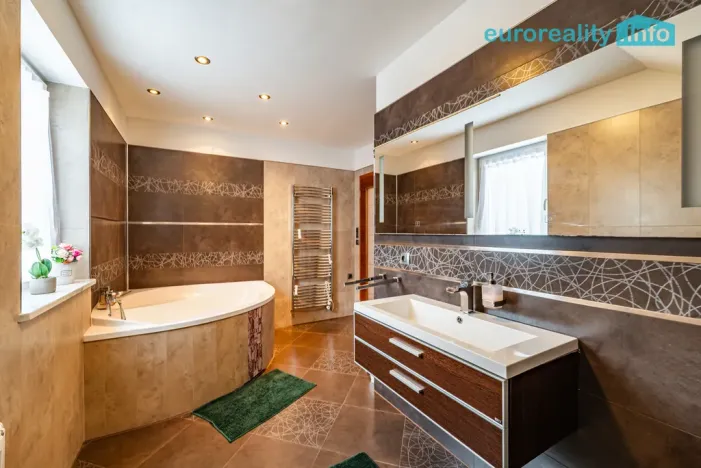 Prodej rodinného domu, Kraslice, Wolkerova, 147 m2