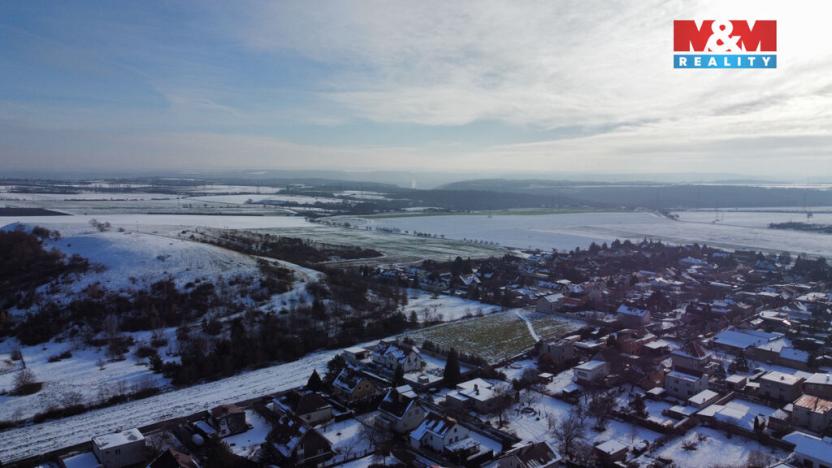 Pronájem komerčního pozemku, Ořech, Karlštejnská, 360 m2