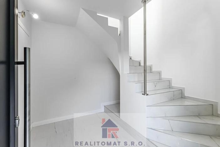 Prodej rodinného domu, Praha - Komořany, Pod lesem, 175 m2