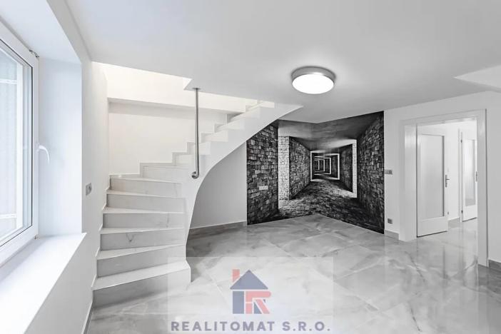 Prodej rodinného domu, Praha - Komořany, Pod lesem, 175 m2