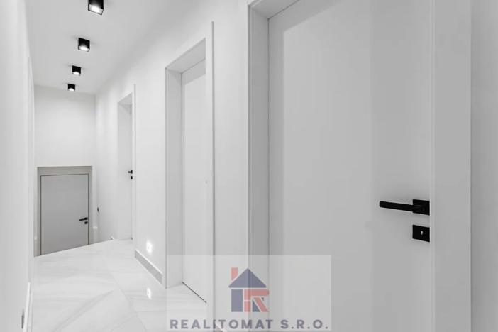 Prodej rodinného domu, Praha - Komořany, Pod lesem, 175 m2