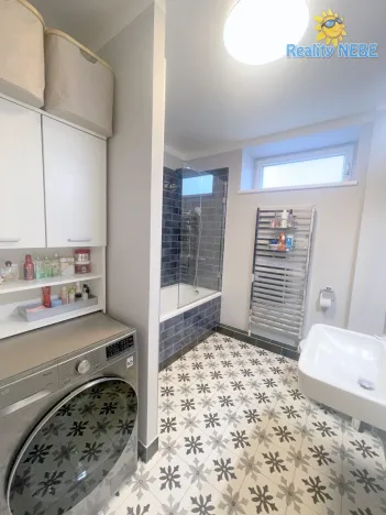 Pronájem bytu 4+1, Praha - Hodkovičky, Na výspě, 103 m2