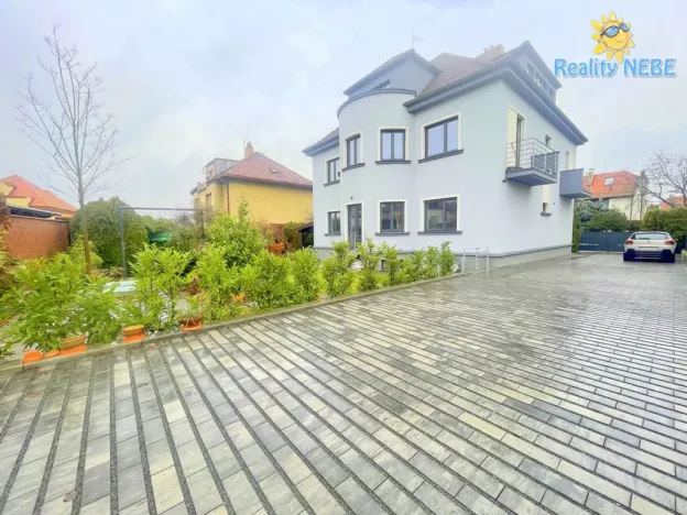 Pronájem bytu 4+1, Praha - Hodkovičky, Na výspě, 103 m2