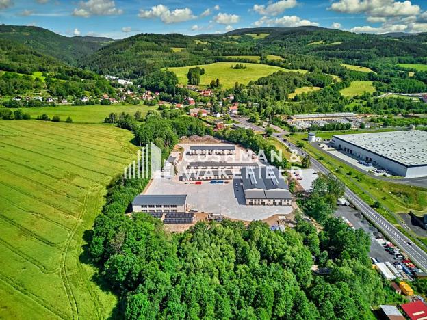Prodej výrobních prostor, Ostrov, 6000 m2