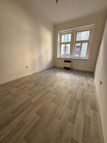 Pronájem bytu 1+1, Praha - Libeň, Podlipného, 32 m2