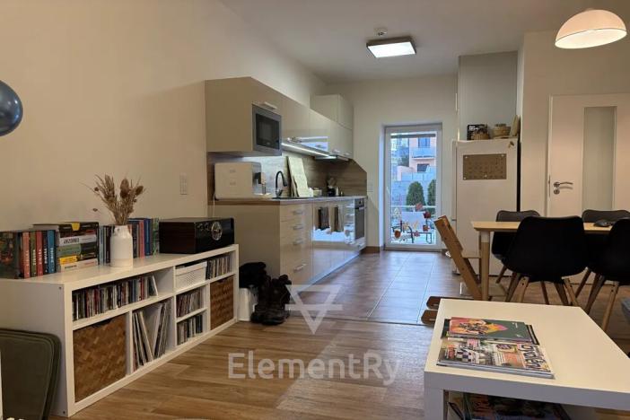 Pronájem rodinného domu, Hradec Králové, Mikoláše Alše, 102 m2