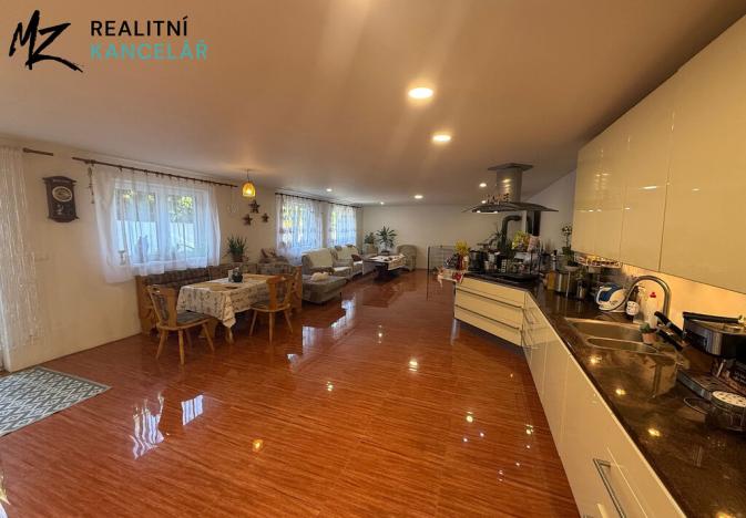 Pronájem rodinného domu, Zborovice, Lesní, 345 m2