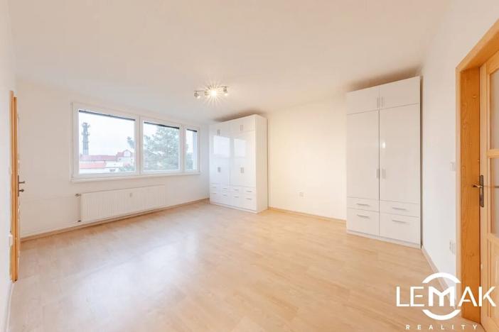 Prodej bytu 3+1, Velká Bystřice, Nádražní I, 68 m2