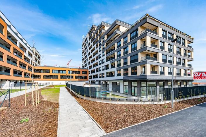 Pronájem bytu 1+kk, Praha - Hloubětín, Poděbradská, 32 m2