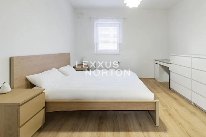 Prodej bytu 2+kk, Praha - Modřany, K Vystrkovu, 65 m2