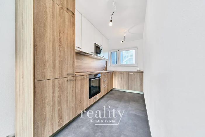 Pronájem bytu 2+kk, Znojmo, Hrušňová, 60 m2