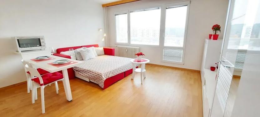 Pronájem bytu 1+kk, Brno, Sevastopolská, 38 m2