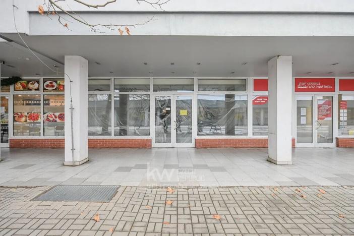 Pronájem obchodního prostoru, Praha - Hlubočepy, Tilleho náměstí, 176 m2